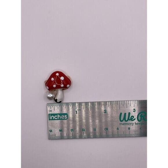 Mushroom Shaped Enamel Pin With Pearl Accent Brooch - Picture 3 of 4